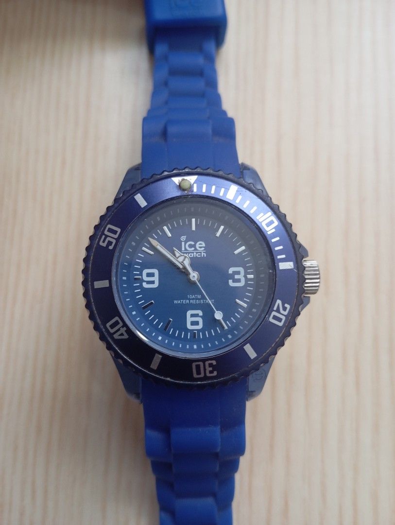 Ice watch (Category: Women's Watches) located in Las Pinas. Submitted by quick_deals_great_finds2 (Listing ID 1465399407, Image 1). Description: Original good working condition Quartz with battery 30mm womens.