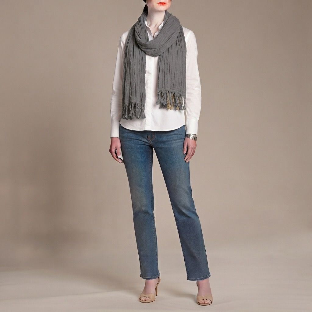 IMPORTED GRAY SHAWL SCARF (Category: Scarves) located in Marikina City. Submitted by minimalistmanila (Listing ID 1465399873, Image 1). Description: Imported from USA, gray ribbed scarf. Semi medium fabric. Unused but washed once. Order now! .