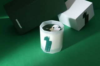 （分類：）位於 。 由 v5hs6dffkr18395 提交（商品編號 1465540095，圖片 1）。簡介： 。