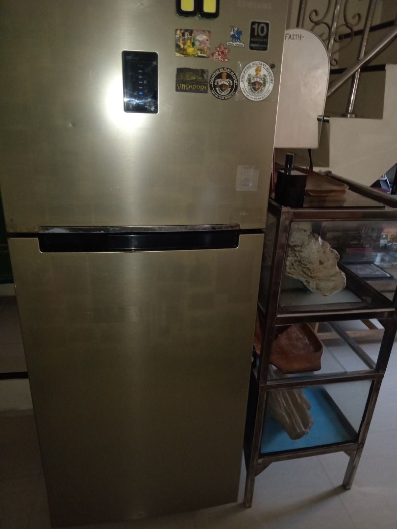 inverter ref (Category: Other Home Furniture) located in Bulacan. Submitted by zenhawk.4a9b2e (Listing ID 1465576487, Image 1). Description: inverter ref samsung.matipid sa kuryente.in good condition. .