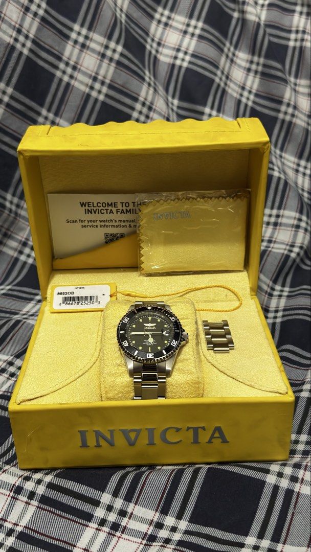 Invicta Pro Diver 8932OB Quartz Watch (Category: Men's Watches) located in Pasig City. Submitted by roadtotrack (Listing ID 1465575503, Image 1). Description: - Invicta Pro Diver 8932OB -DOP AUG 2026.