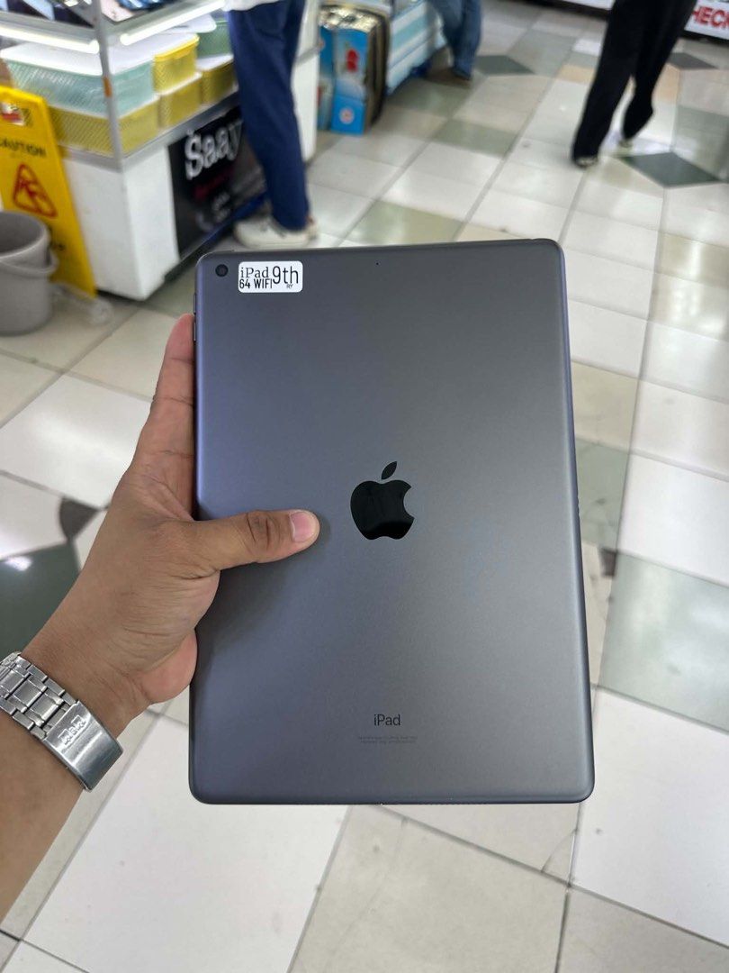 Ipad 9th gen 64GB wifi only No issues (Category: iPad) located in San Juan City. Submitted by najihahtelecomshop2018 (Listing ID 1465522124, Image 1). Description: Legit Store | Original unit FOR SALE | TRADE / SWAP ▫️INSTALLMENT thru: 🔸Credit Card (straight / installment) 🔸Ggives / Gcredit + 6% interest 🔸Spay Later + 6% interest (RFS: Buy and Sell any kinds of Gadgets) Description: Ipad 9th gen 64GB ( other GB are also available) Wifi only No