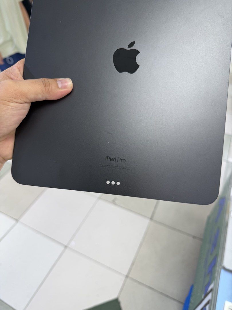 iPad Pro M4 13inch 512GB Wifi Only 99%smooth No issues (Category: iPad) located in San Juan City. Submitted by saabangadgetshop (Listing ID 1465451329, Image 2). Description: Onhand | Pre-owned iPad Pro M4 13inch 512GB WIFI ONLY Battery Health 92% NO HIDDEN ISSUES NO HISTORY OF REPAIR 99%Smooth TEST TO SAWA RESET ALL YOU WANT TEST ALL YOU WANT NOT REFURBISHED AUTHENTIC PHONE ALL WORKING (FREE 3UTOOLS) iPhones iPads only 🆓Freebies ✅Charger ✅Case 