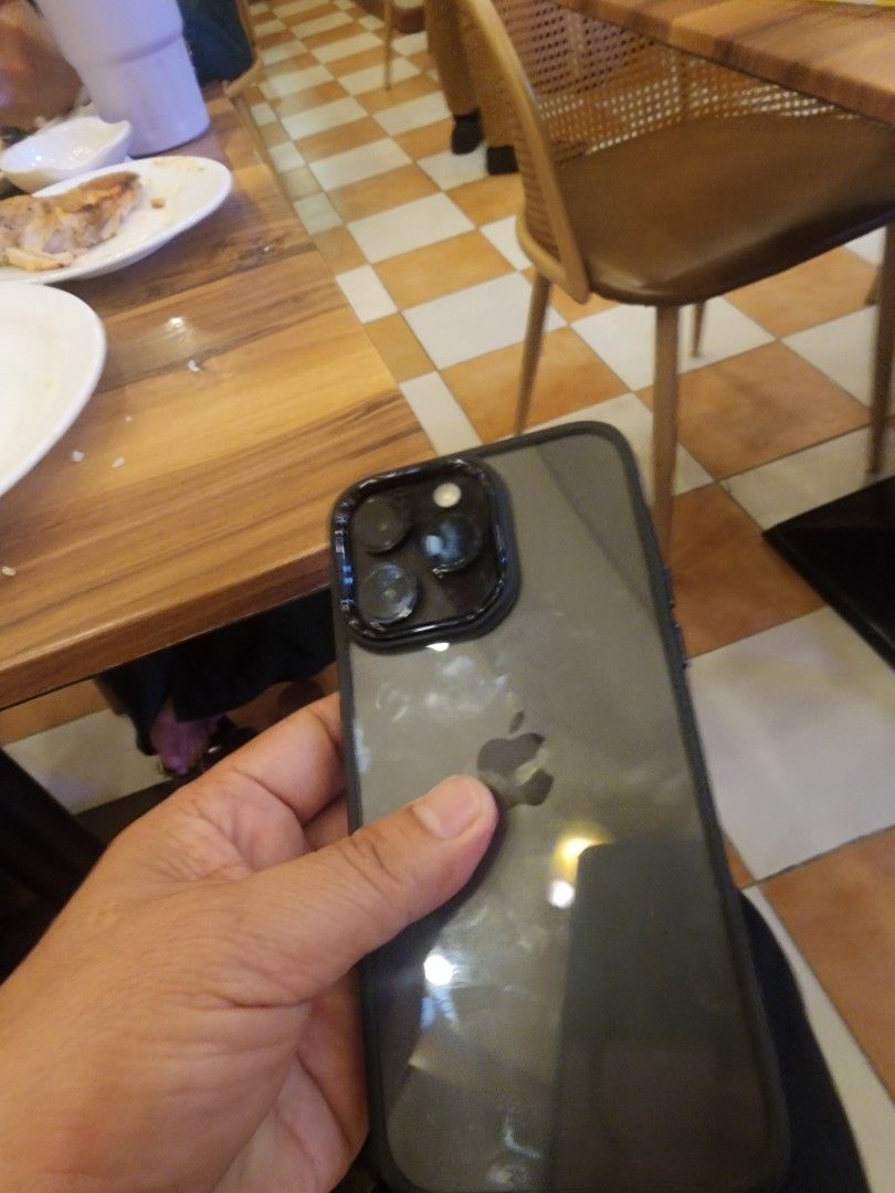 Iphone14 promax (Category: iPhone 14 Series) located in Manila. Submitted by abdulfatak37758 (Listing ID 1465507434, Image 1). Description: iphone14 promax smartlock 256gb /charger ad-cable.