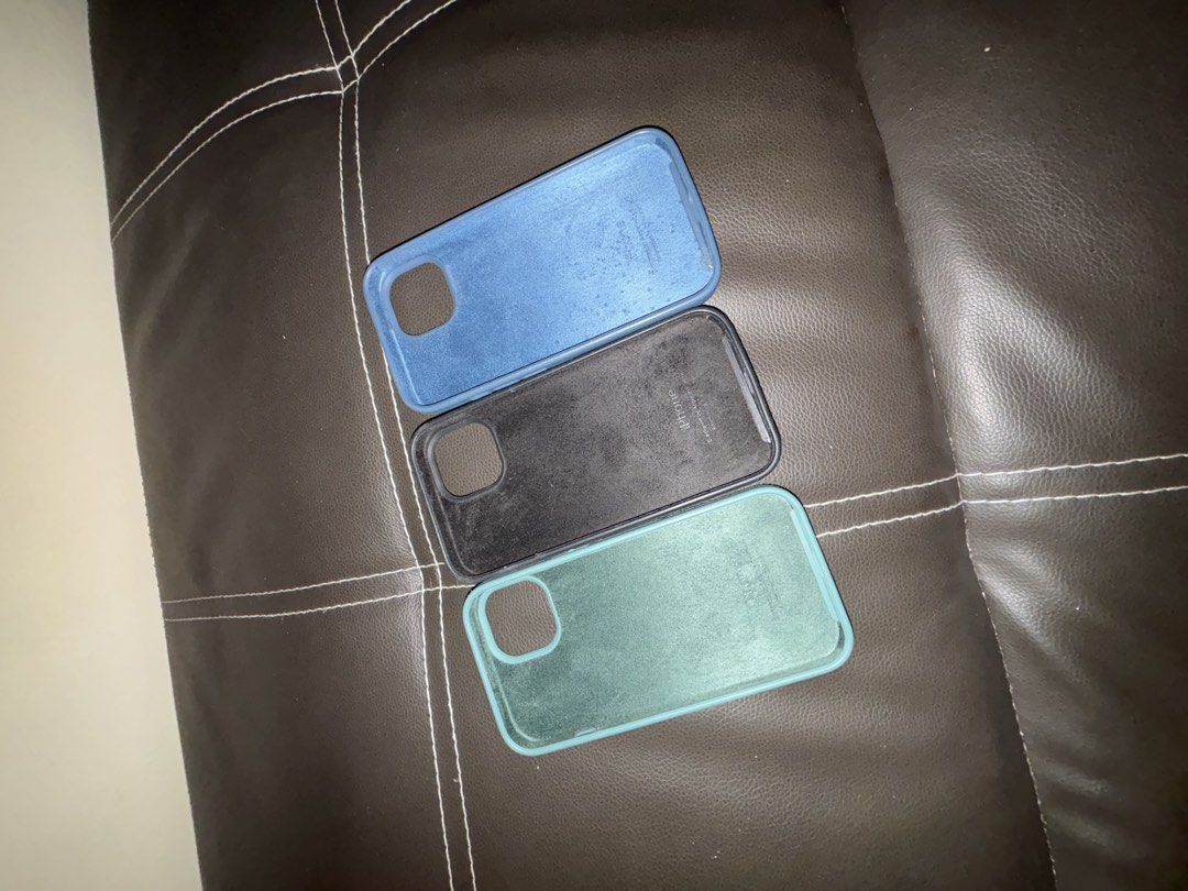 iPhone 15 Cases (Category: iPhone 15 Series) located in Quezon City. Submitted by chellecdngn (Listing ID 1465448849, Image 2). Description: 250 take all RFS: hindi nagamit .
