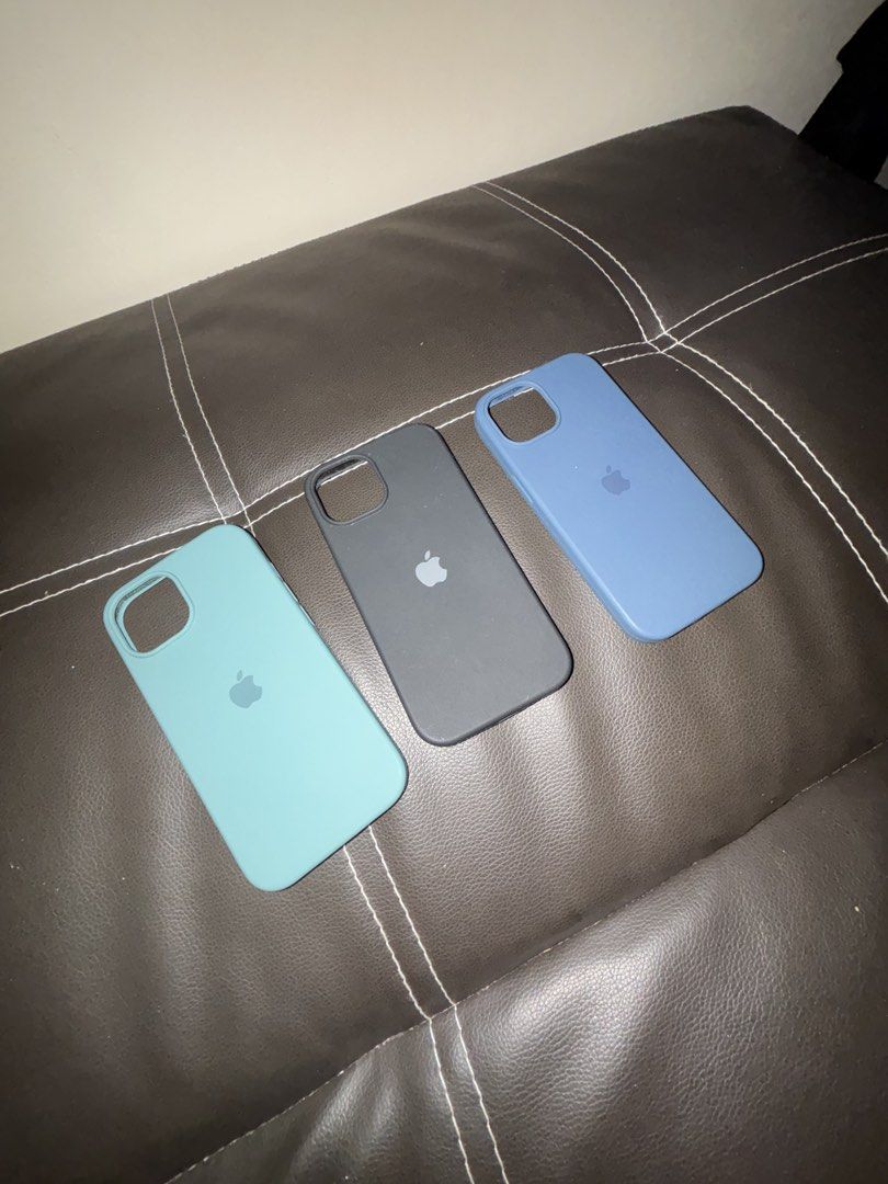 iPhone 15 Cases (Category: iPhone 15 Series) located in Quezon City. Submitted by chellecdngn (Listing ID 1465448849, Image 1). Description: 250 take all RFS: hindi nagamit .