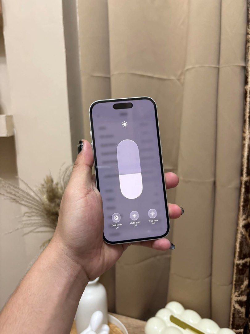 IPHONE 16 128 GB (Category: iPhone 16 Series) located in Manila. Submitted by mightyhorse. (Listing ID 1465419484, Image 2). Description: - Brand/Model: Apple iPhone 16 - Storage Capacity: 128 GB - Color: White - Battery Health: 91% - Condition: Excellent, pre-owned - Features: Sleek design, vibrant display, clean body - Meetup location available: EP Village Phase 1 - Under warranty till nov -inclusion unit case replacement cord.