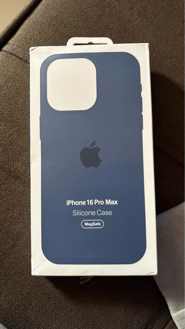iPhone 16 Pro max Silicone case Magsafe (Category: Cases & Sleeves) located in Bulacan. Submitted by jlkai (Listing ID 1465427238, Image 1). Description: Brand New Never been used Bought the wrong item FREE SHIPPING around bulacan and manila only.