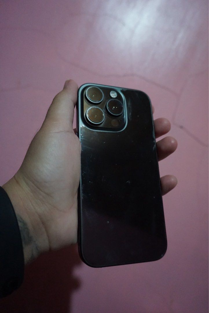 Iphone 16pro 256gb black titanium (Category: iPhone 16 Series) located in Las Pinas. Submitted by jamvalentino (Listing ID 1465573279, Image 3). Description: For sale Unit Only 89BH Loc Santiago City Isabela Nego for sure buyer Contact 09454879035 .