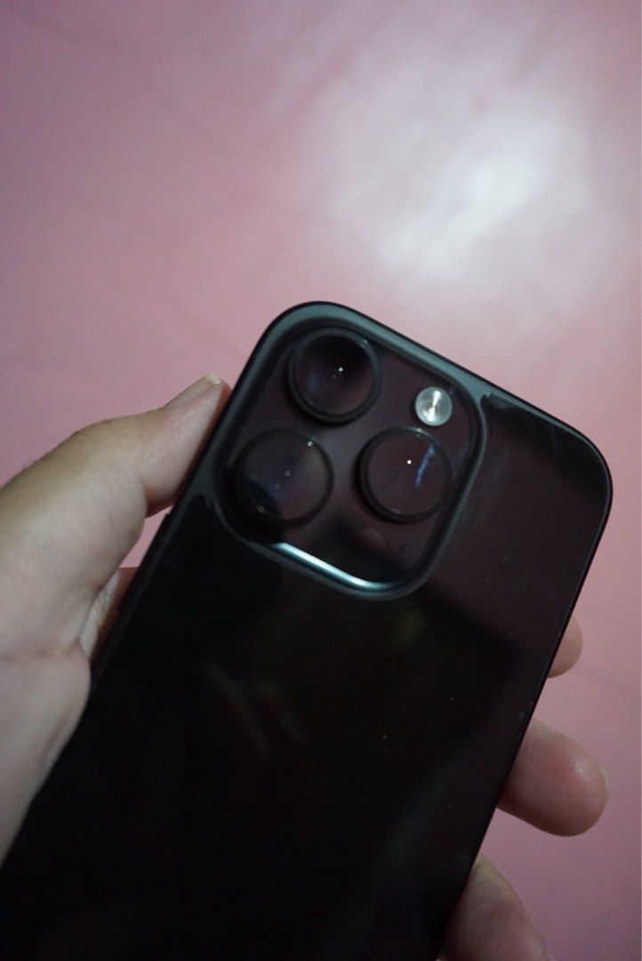 Iphone 16pro 256gb black titanium (Category: iPhone 16 Series) located in Las Pinas. Submitted by jamvalentino (Listing ID 1465573279, Image 2). Description: For sale Unit Only 89BH Loc Santiago City Isabela Nego for sure buyer Contact 09454879035 .