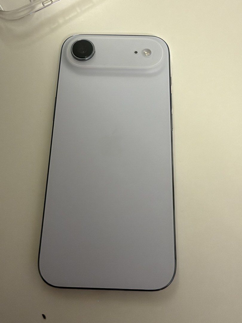 IPhone air 256gb (Category: iPhone Air Series) located in Manila. Submitted by chishing96 (Listing ID 1465494520, Image 1). Description: .