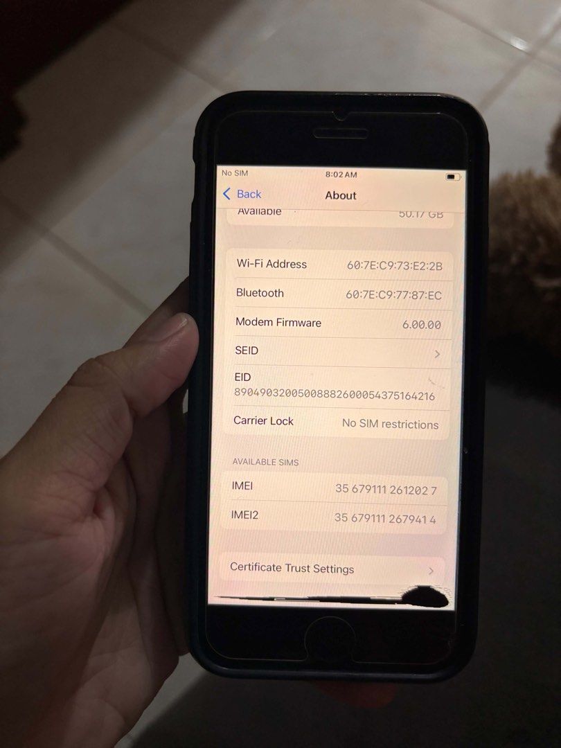 Iphone Se (Category: iPhone SE Series) located in Manila. Submitted by excarletlation (Listing ID 1465500817, Image 2). Description: iphone SE 2nd Gen • 64GB Storage • iOS 18.1.1 • Working Touch ID & Home Button Issue: • LCD/screen has a black spot at the bottom • battery has been replaced.