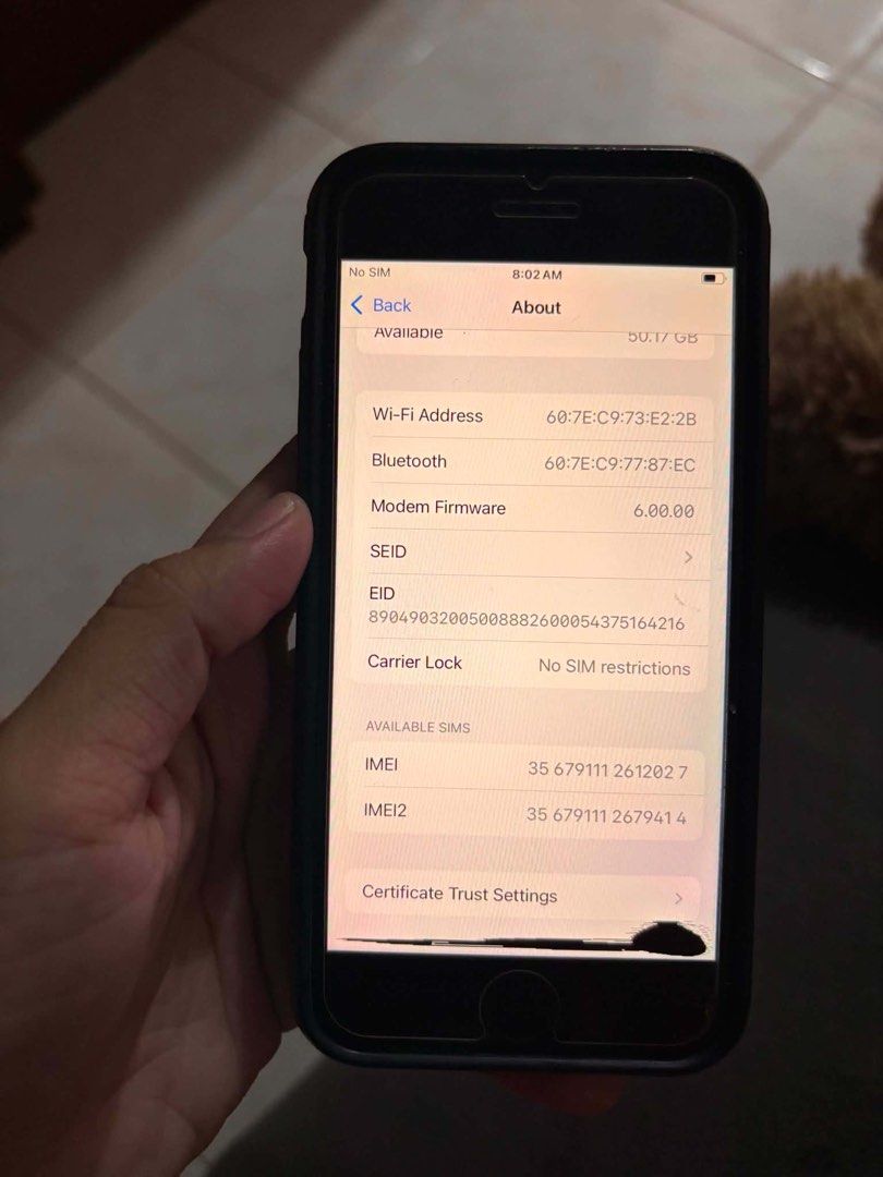 iPhone SE 2nd Gen (Category: iPhone SE Series) located in Pasig City. Submitted by jandennn (Listing ID 1465501514, Image 3). Description: iphone SE 2nd Gen • 64GB Storage • iOS 18.1.1 • Working Touch ID & Home Button Issue: • LCD/screen has a black spot at the bottom • battery has been replaced.