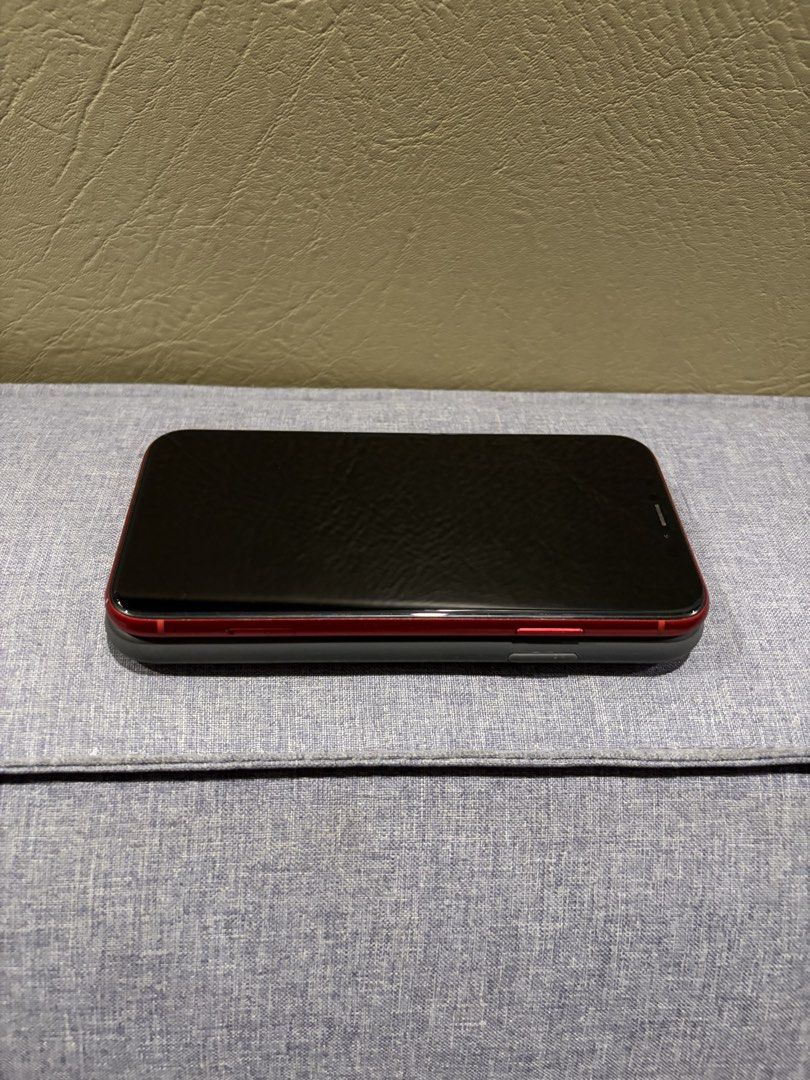 iPhone XR 64GB — Product Red (Category: iPhone X Series) located in Manila. Submitted by soaringblaze_ (Listing ID 1465434156, Image 1). Description: For Sale l: iPhone XR 64GB Product Red - 64GB Storage - All functions working properly - Original battery, never been replaced - No repairs / no replaced parts - Good condition - Battery Health: 74% - Price: ₱ 4700 📍 Meet-up: Batasan Hills area 🚚 Lalamove / J&T available 📩 PM if interested. Serio