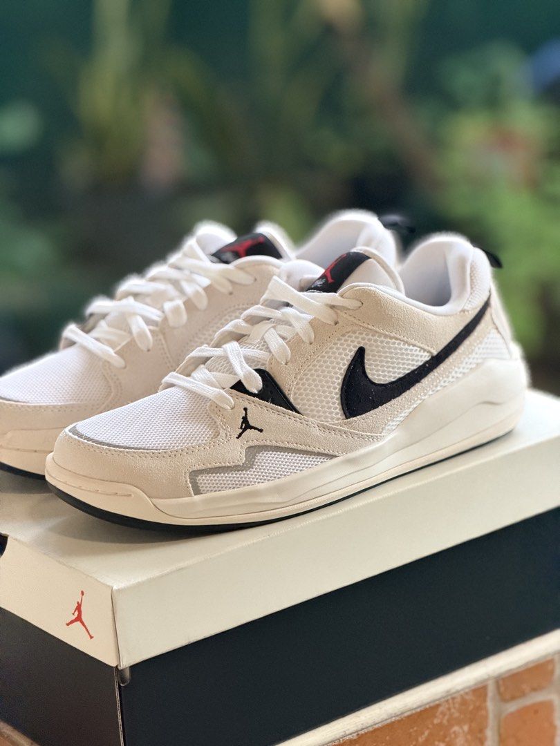 Jordan CMFT Era / US Men size 10.5 (Category: Sneakers) located in Cabuyao City. Submitted by eamonkin (Listing ID 1465498630, Image 2). Description: Jordan CMFT Era US Men size 10.5 Php 3,200.00 SRP: Php 6,995.00 Brand new / Original. Ships nationwide / Meet ups. DM PM! Thanks! #nike #nikeph #jordan #jordanph #jordancmftera.