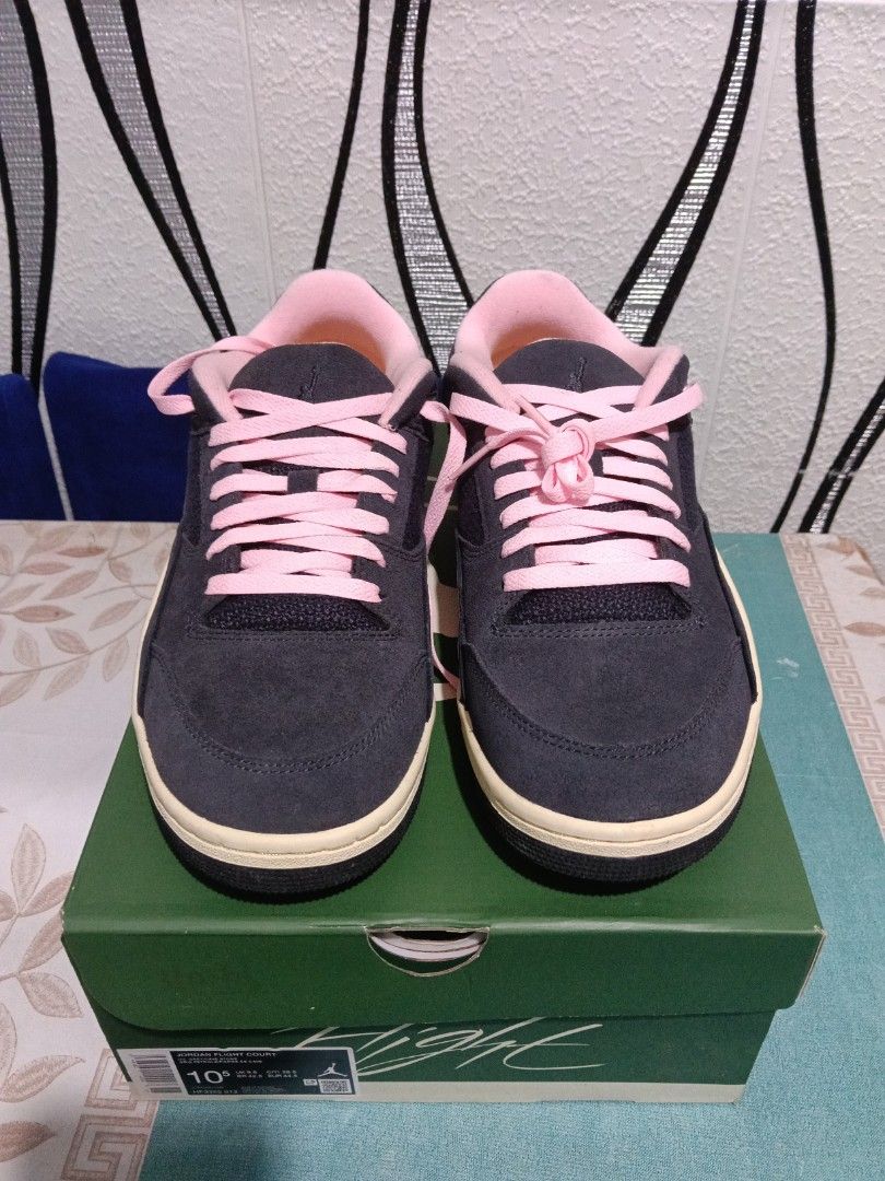 Jordan Flight Court (Category: Activewear) located in Cavite. Submitted by purplepink30 (Listing ID 1465522985, Image 1). Description: .