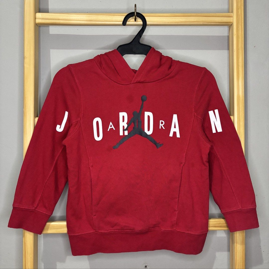 Jordan kids hoodie (Category: Babies & Kids Fashion) located in Valenzuela. Submitted by thriftynanay88 (Listing ID 1465447404, Image 1). Description: Size 4Y on tag.