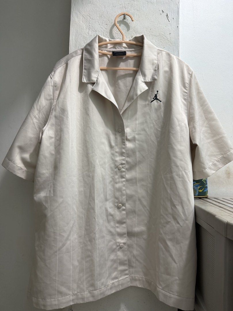 Jordan polo shirt (Category: Activewear) located in Manila. Submitted by ruel1104 (Listing ID 1465431793, Image 1). Description: Like new no issue Pm na lang po sa ibang details.
