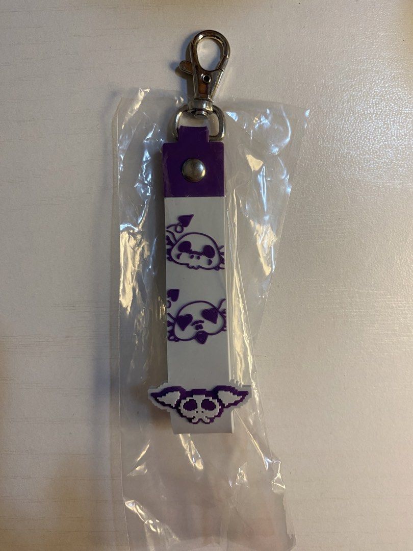 Jujutsu Kaisen Keychain Strap (Category: Character Goods) located in Escalante. Submitted by satidayz (Listing ID 1465496117, Image 3). Description: JJK Rubber Keychain Strap 🪷 𖦹 60 each 𖦹 brand new, unused 𖦹 dm for inquiries 📍 negros occ 🚛 j&t shipping sched: weekends (no rush shipping).