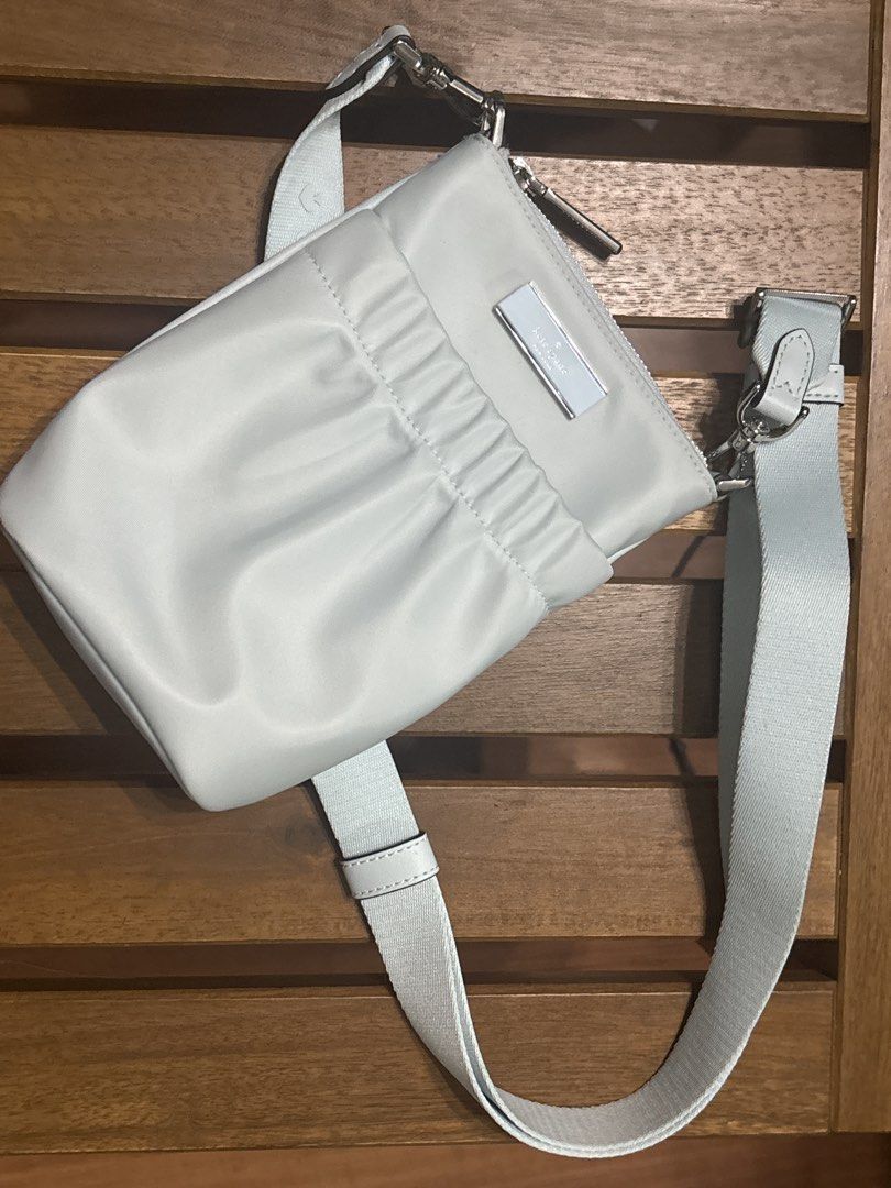 Kate Spade Light Blue Crossbody (Category: Cross-body Bags) located in Cainta. Submitted by kondomari (Listing ID 1465578565, Image 1). Description: .
