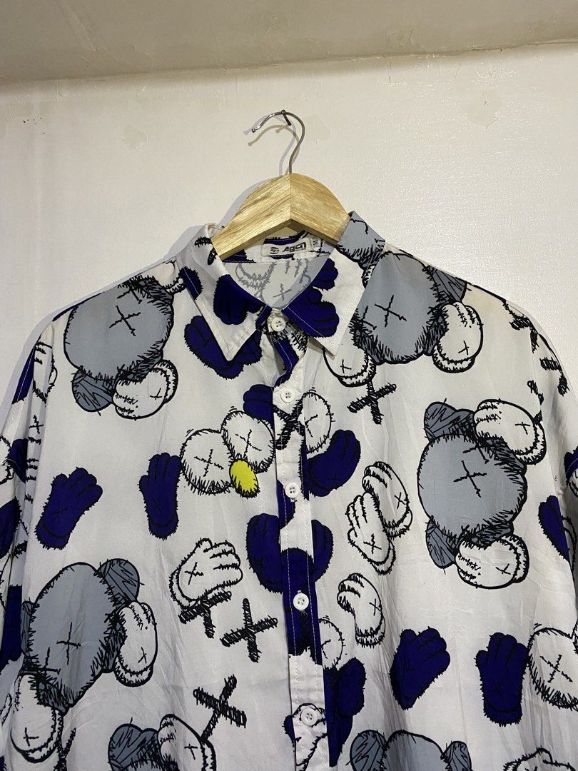 KAWS AOP POLO SHIRT (Category: Tshirts & Polo Shirts ) located in Cebu City. Submitted by arsenyong (Listing ID 1465525434, Image 2). Description: 23 width 28 length Very good condition No issue Need wash .