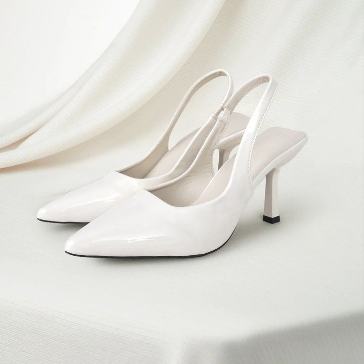 KITTEN HEELS (Category: Heels) located in Argao. Submitted by izsacollection (Listing ID 1465503522, Image 1). Description: 37-38.
