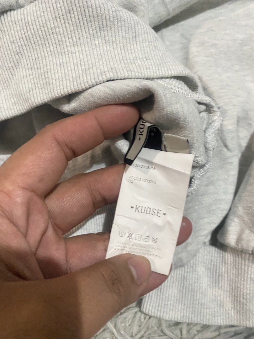 KUOSEN QUARTER ZIP (Category: Coats, Jackets and Outerwear) located in Manila. Submitted by hardtofindthings10 (Listing ID 1465406447, Image 3). Description: • KUOSE QUARTER ZIP Size : L Dimes : 24 x 25 Flaw : NONE EXCELLENT CONDITION Please review the description and all photos carefully before purchasing. Don't hesitate to reach out if you have any questions..