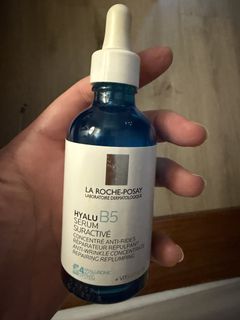 Baru! LRP 10ml Pure Vitamin C12 Serum la roche posay, Kesehatan ...