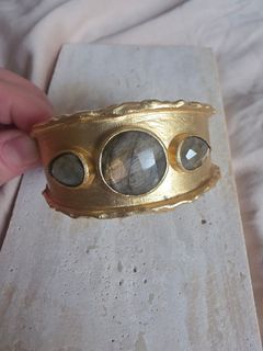 (Category: ) located in . Submitted by little.reddot.relics (Listing ID 1465392373, Image 1). Description: .