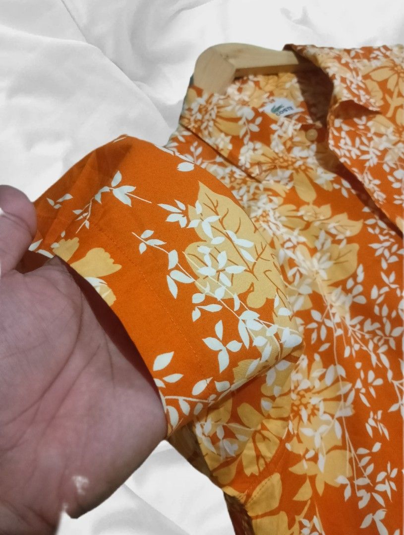 LACOSTE BOTANICAL OPEN COLLAR ALOHA SHIRT (Category: Tshirts & Polo Shirts ) located in Davao. Submitted by nevar07 (Listing ID 1465485729, Image 3). Description: SIZE: XL TO XXL DIMENSION: W24 X L32 SINGLE CHEST POCKET BUTTON DOWN COLOR RATE: 10/10 EXCELLENT CONDITION ALMOST NEW DM TO PURCHASE 📥 𝐑𝐄𝐌𝐈𝐍𝐃𝐄𝐑: •𝐂𝐨𝐥𝐨𝐫 𝐦𝐚𝐲 𝐯𝐚𝐫𝐲 𝐝𝐮𝐞 𝐨𝐟 𝐭𝐡𝐞 𝐥𝐢𝐠𝐡𝐭𝐢𝐧𝐢𝐧𝐠 •𝐀𝐥𝐥 𝐢𝐭𝐞𝐦𝐬 𝐚𝐫𝐞 𝐭𝐡𝐫𝐢𝐟𝐭𝐞𝐝/𝐟𝐫𝐨m 𝐮𝐤𝐚𝐲 𝐛𝐚�