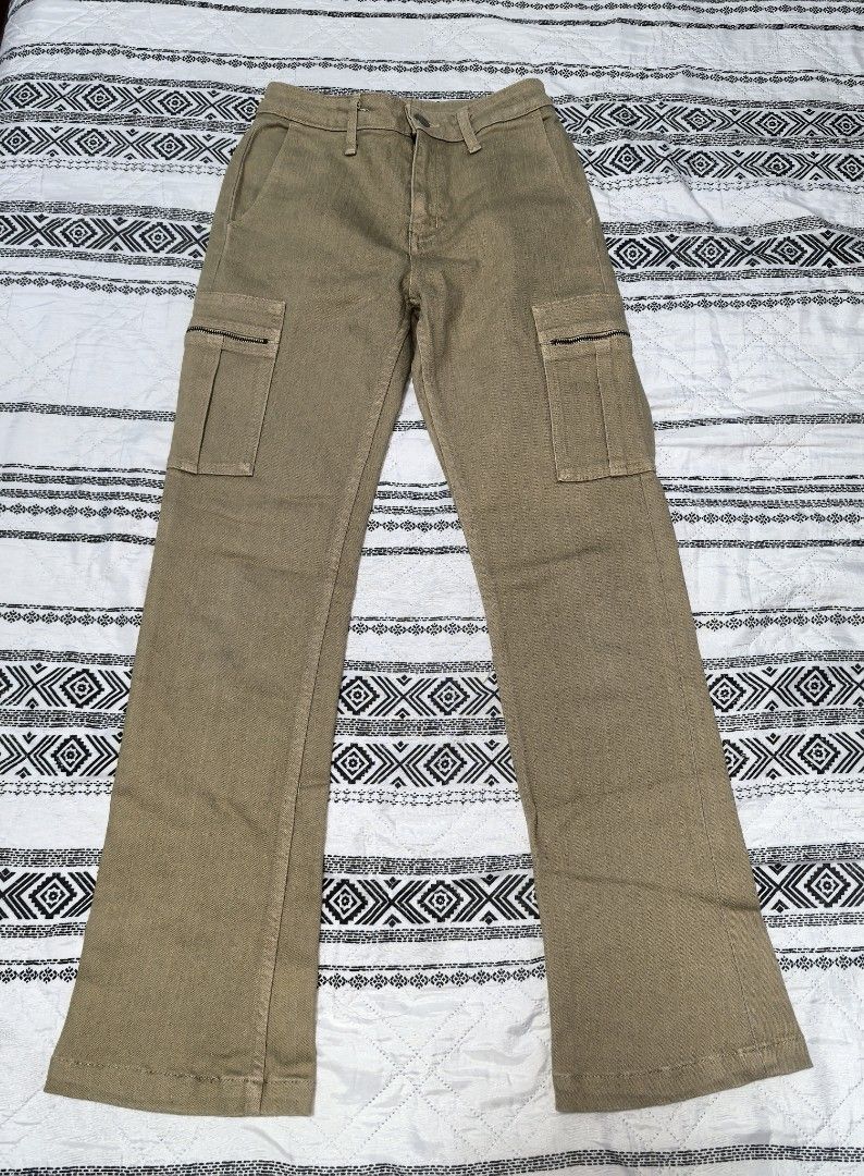 Ladies Jeans, Size 24 (Category: Jeans) located in Naga. Submitted by princessta62477 (Listing ID 1465399021, Image 1). Description: .