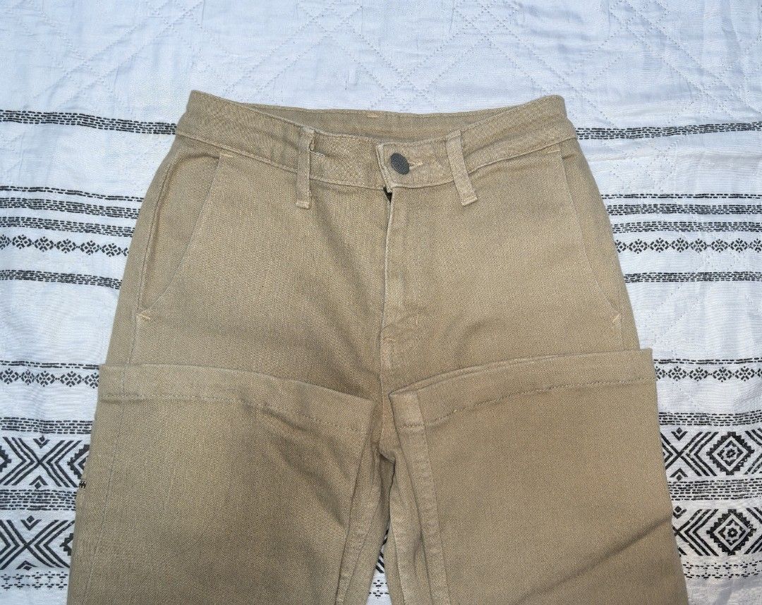 Ladies Jeans, Size 24 (Category: Jeans) located in Naga. Submitted by princessta62477 (Listing ID 1465399021, Image 3). Description: .