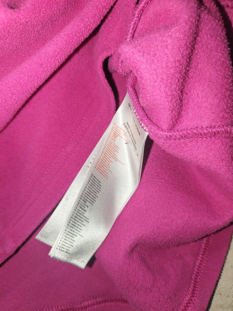 Lafuma pink quarter-zip fleece jacket size M (Category: Coats, Jackets and Outerwear) located in Saravia. Submitted by foundandfavedbcd (Listing ID 1465533697, Image 3). Description: - Brand: Lafuma - Color: Pink with light pink trim - Size: M (Tag) - Material: Cozy fleece - Features: Quarter-zip closure, high collar, logo graphic on sleeve, and branded text on zipper - Condition: Great pre-loved condition - Origin: Made in Indonesia.