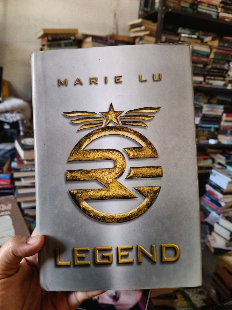 Legend by Marie Lu ( Hardcover Preloved) (Category: Storybooks) located in Luna. Submitted by bookmine (Listing ID 1465508554, Image 1). Description: .