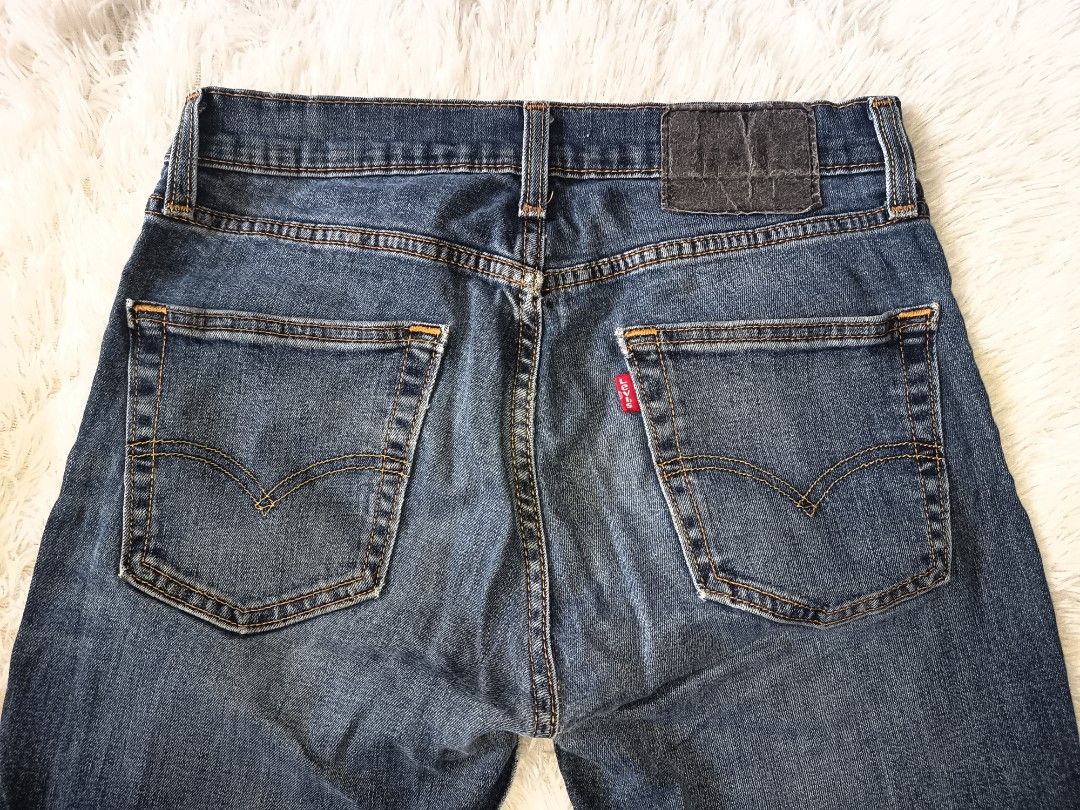 Levi's 2018 511 Slim Fit Jeans (Category: Jeans) located in Pasay City. Submitted by ODDXX (Listing ID 1465447216, Image 1). Description: Size 30x30 on Tag No issue Ready to Use! 799 +SF only!.