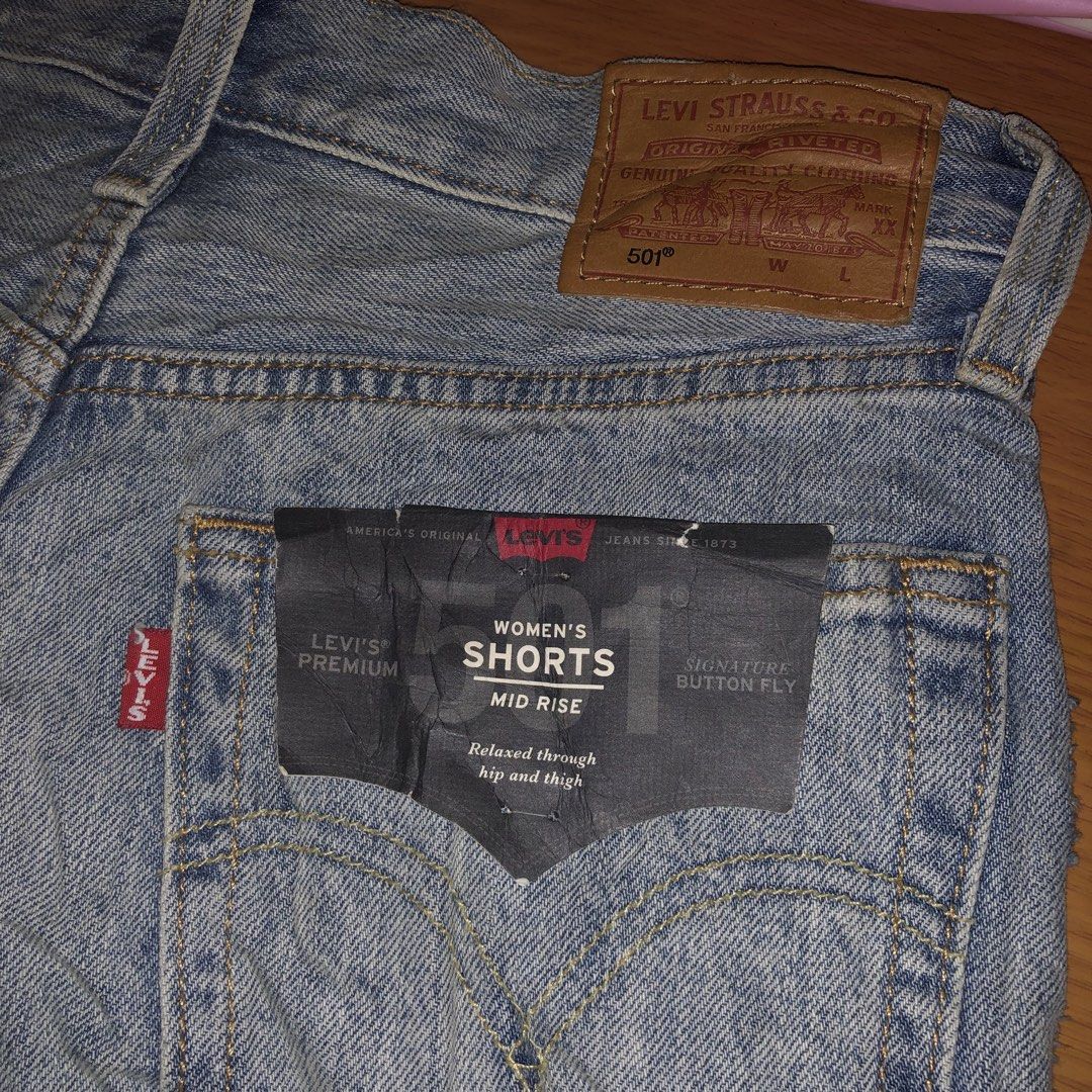 Levis 501 Premium (Category: Shorts) located in Manila. Submitted by pitogoline94751 (Listing ID 1465396488, Image 3). Description: Levi's 501 Women's Brand new Size 26 No Issue 📥 📍Carcar, Cebu.