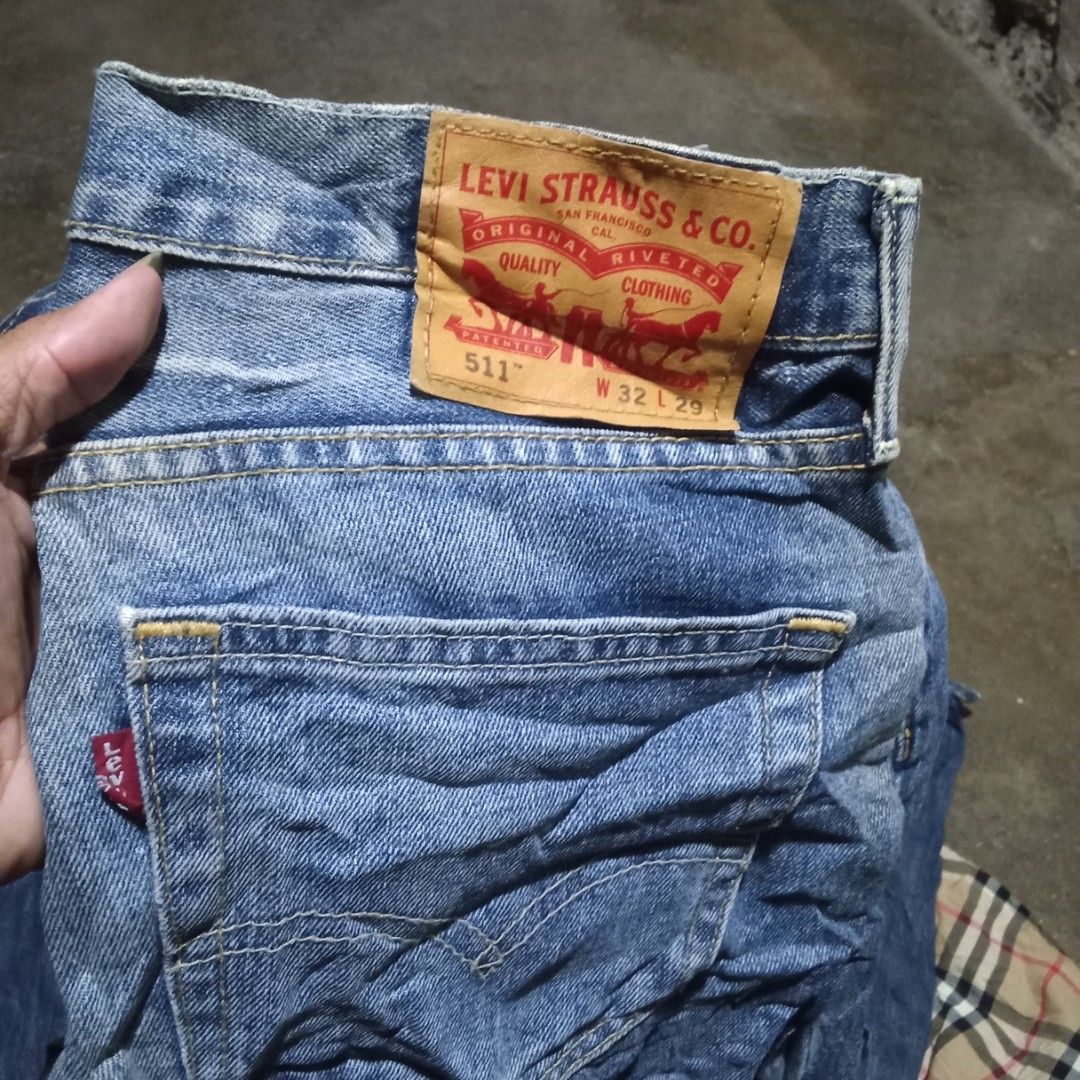 Levi's 511 (Category: Jeans) located in Manila. Submitted by tcbukay_zxc25 (Listing ID 1465491105, Image 1). Description: Levi's 511 pants size 34 good condition.