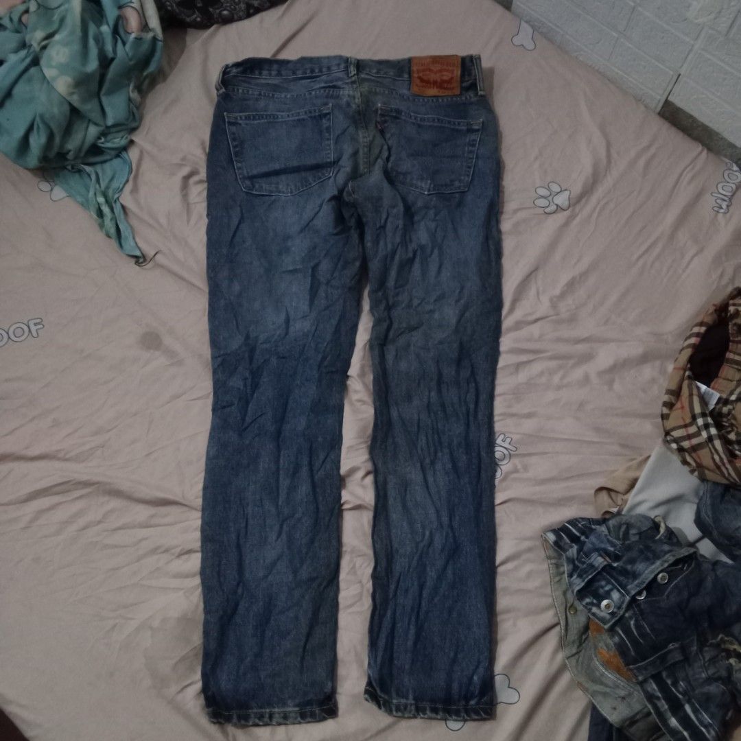 Levi's 511 (Category: Jeans) located in Manila. Submitted by tcbukay_zxc25 (Listing ID 1465491105, Image 2). Description: Levi's 511 pants size 34 good condition.