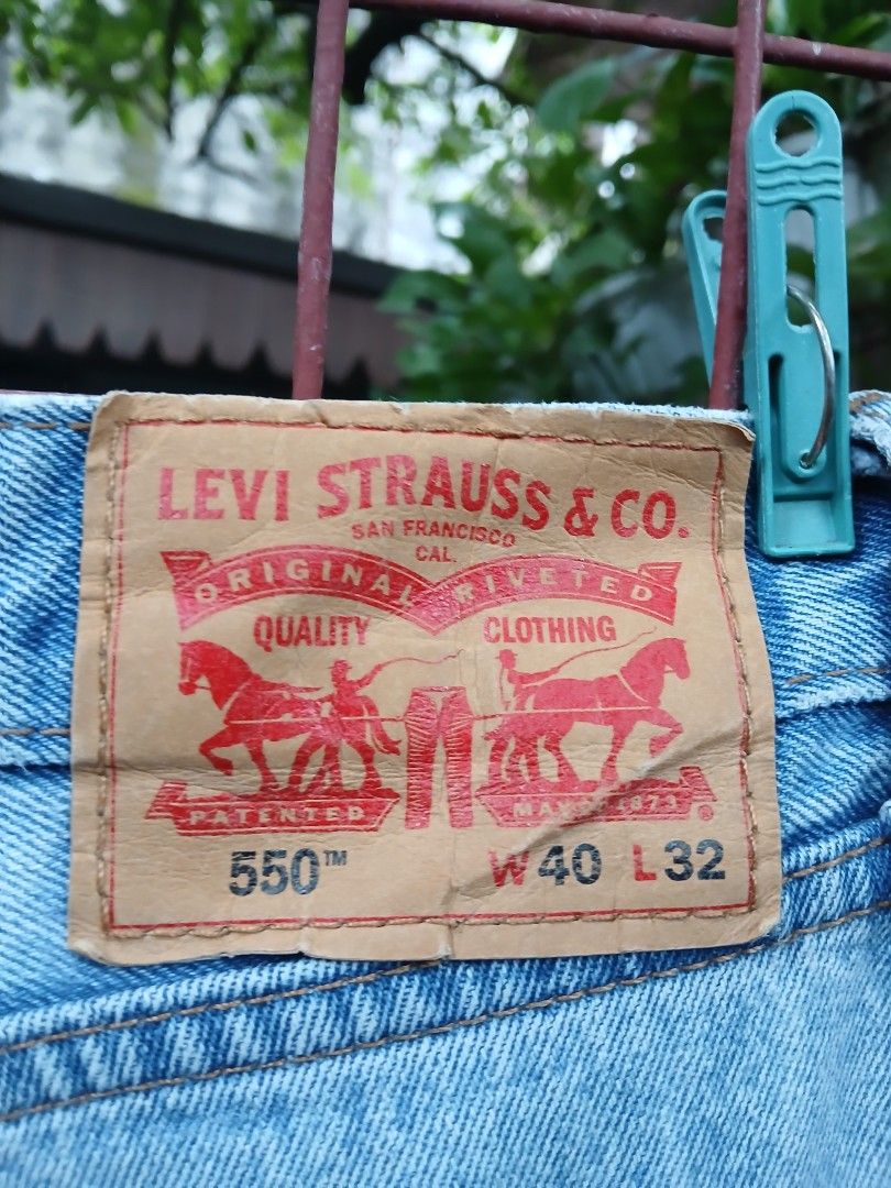 LEVIS 550 40 TO 42 (Category: Jeans) located in Paranaque City. Submitted by dennis_580 (Listing ID 1465387306, Image 3). Description: LEVIS 550 WASHED NA GAGAMITIN MO NALANG SIZE 40 TO 42.