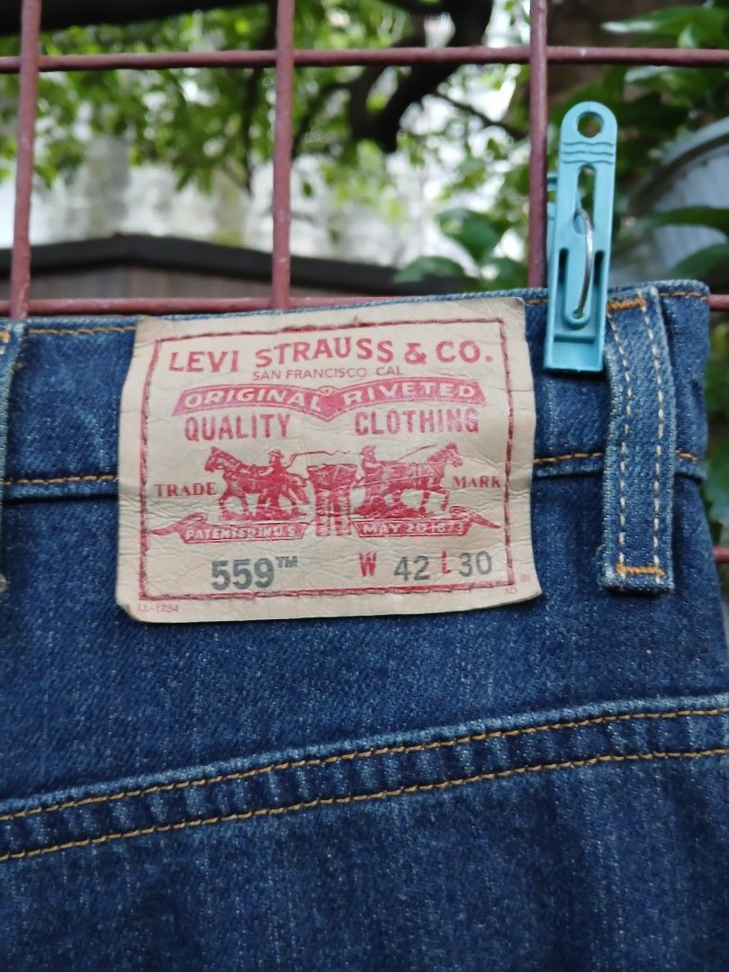 LEVIS 550 42 TO 44 (Category: Jeans) located in Paranaque City. Submitted by dennis_580 (Listing ID 1465387757, Image 3). Description: HONEST ISSUE ALTERRED LANG THE REST EXCELLLENT WASHED GOOD TO WEAR.