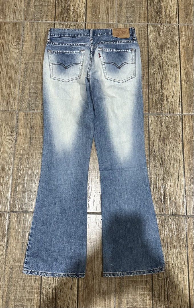 LEVIS BOOTCUT JEANS (Category: Jeans) located in Manila. Submitted by urban-vintage_2 (Listing ID 1465527461, Image 1). Description: ISSUE: NONE ( NEED WASH ) MOP :GCASH ( NO COD ) SHIP VIA : LALAMOVE & J&T LOCATION : PASIG CITY LENGTH : 39 WIDTH : 30 HEM : 8-9.