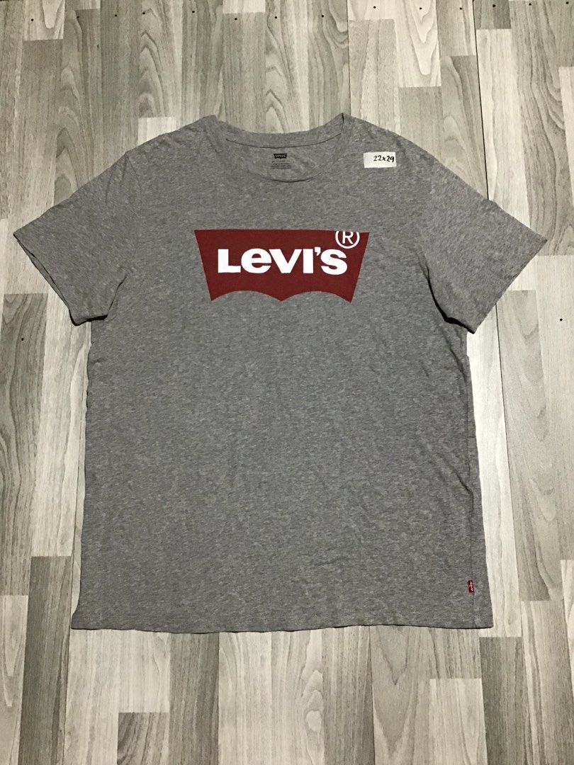 Levi’s grey tshirt for men’s (Category: Formal Shirts) located in Davao. Submitted by ljay.thriftedfinds (Listing ID 1465500792, Image 1). Description: .