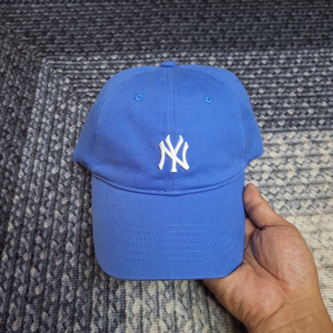 LIGHT BLUE NY SMALL LOGO UNSTRUCTURED DAD CAP/HAT BY MLB KOREA (Category: Caps & Hats) located in Balagtas. Submitted by capncaps09 (Listing ID 1465425700, Image 2). Description: LIGHT BLUE NY SMALL LOGO UNSTRUCTURED DAD CAP/HAT BY MLB KOREA 600.
