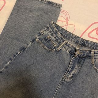 (Category: ) located in . Submitted by notellyyyy (Listing ID 1465441926, Image 1). Description: .
