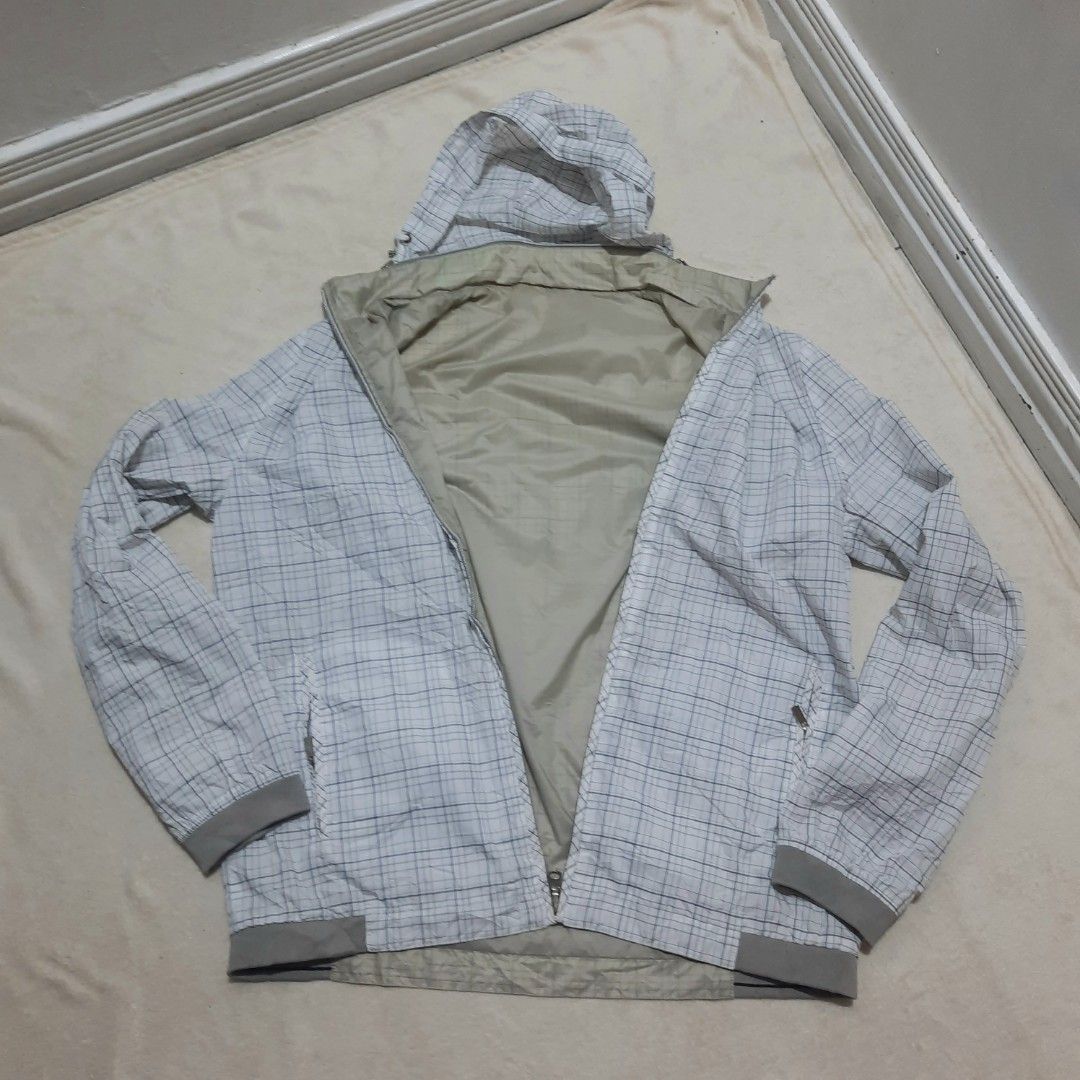 lightweight reversible hooded zip jacket (Category: Coats, Jackets and Outerwear) located in Santa Rosa. Submitted by bhelprelovedcloset (Listing ID 1465388146, Image 3). Description: lightweight hooded zip jacket MOP: GÇA§H/PAYMAYA/GOTYME MOD: J&t/ pick-up Payment fi rst policy #prelovedjacket #jacketph #mensfashionph (see pictures for details) ✅️ No cancellation after payment ⏩️Strictly no return no exchange of item ✅washed and steamed Preloved
