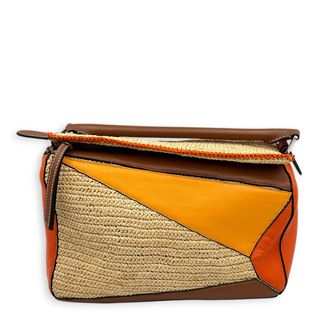 (Category: ) located in . Submitted by carousellluxury (Listing ID 1465437892, Image 1). Description: .
