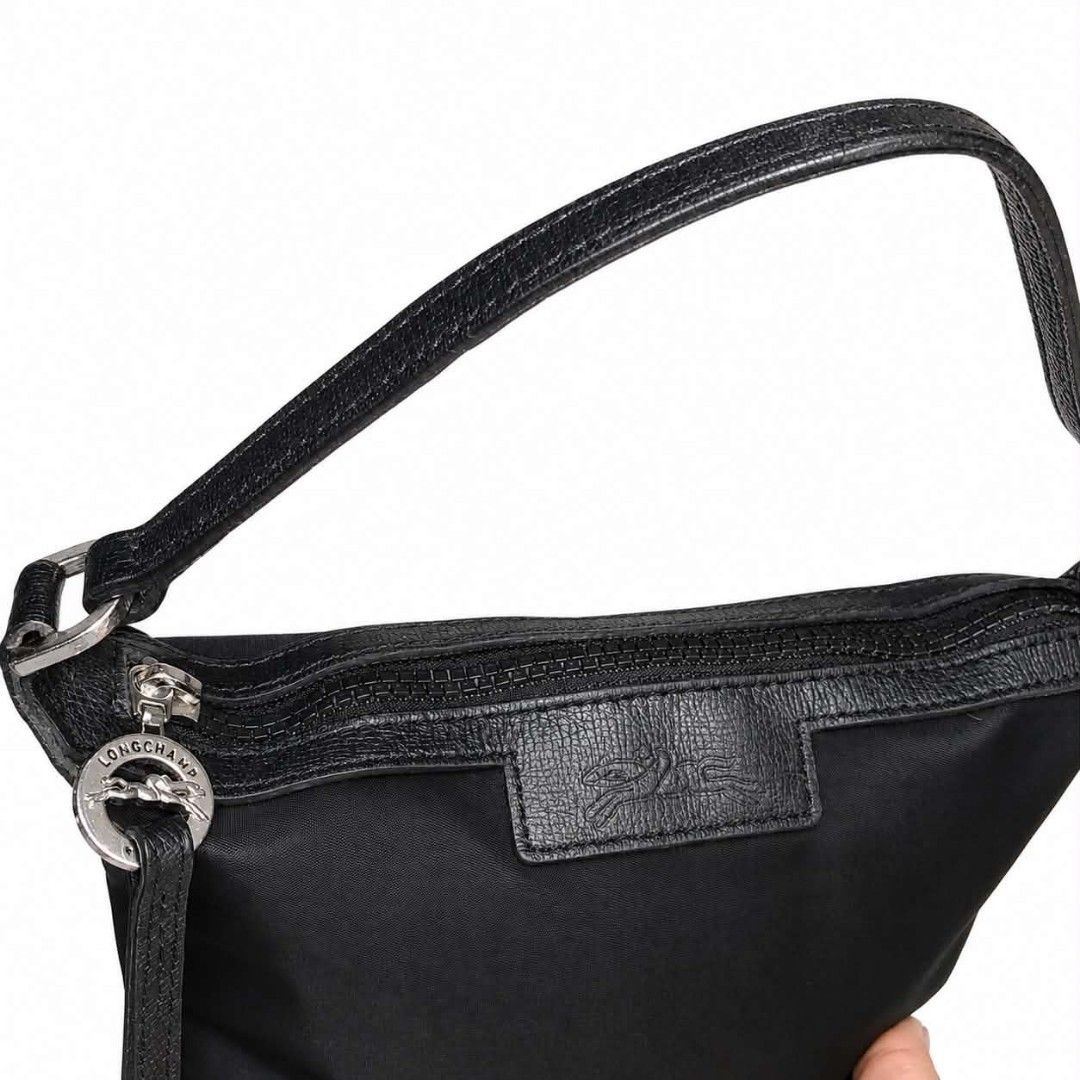 LONGCHAMP (Category: Luxury Bags & Wallets) located in Cagayan de Oro. Submitted by primo_102098 (Listing ID 1465407991, Image 3). Description: LONGCHAMP KILI BAG GOODASNEW.