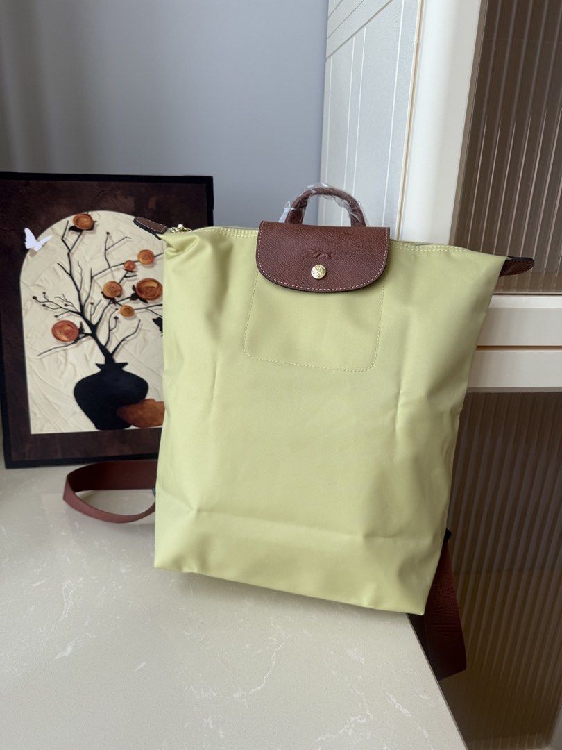 Longchamp Backpack (Category: Bags & Wallets) located in Singapore. Submitted by lovecollector. (Listing ID 1465448313, Image 3). Description: .