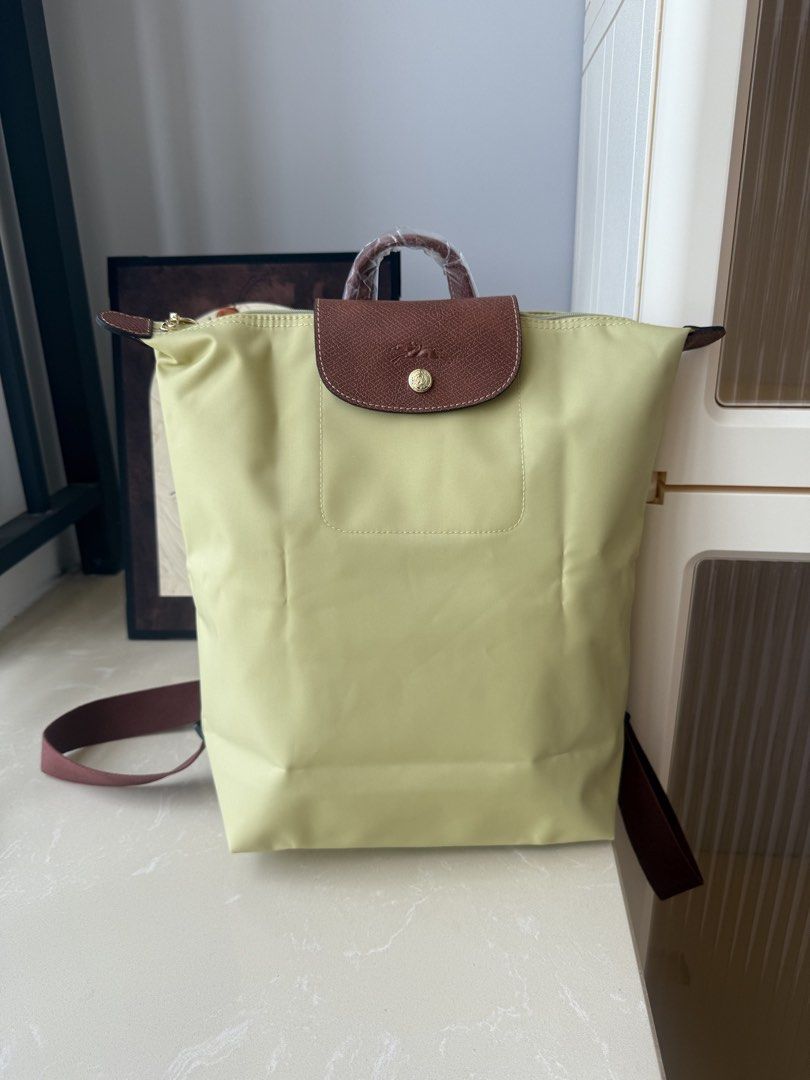 Longchamp Backpack (Category: Bags & Wallets) located in Singapore. Submitted by lovecollector. (Listing ID 1465448313, Image 2). Description: .