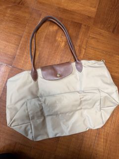 （分類：）位於 。 由 jel.w 提交（商品編號 1465451680，圖片 1）。簡介： 。